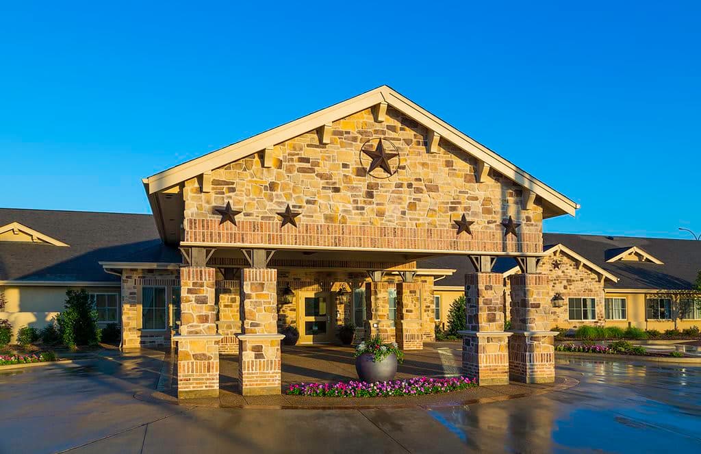 Meadowbrook Memory Care in Arlington, TX - Main View