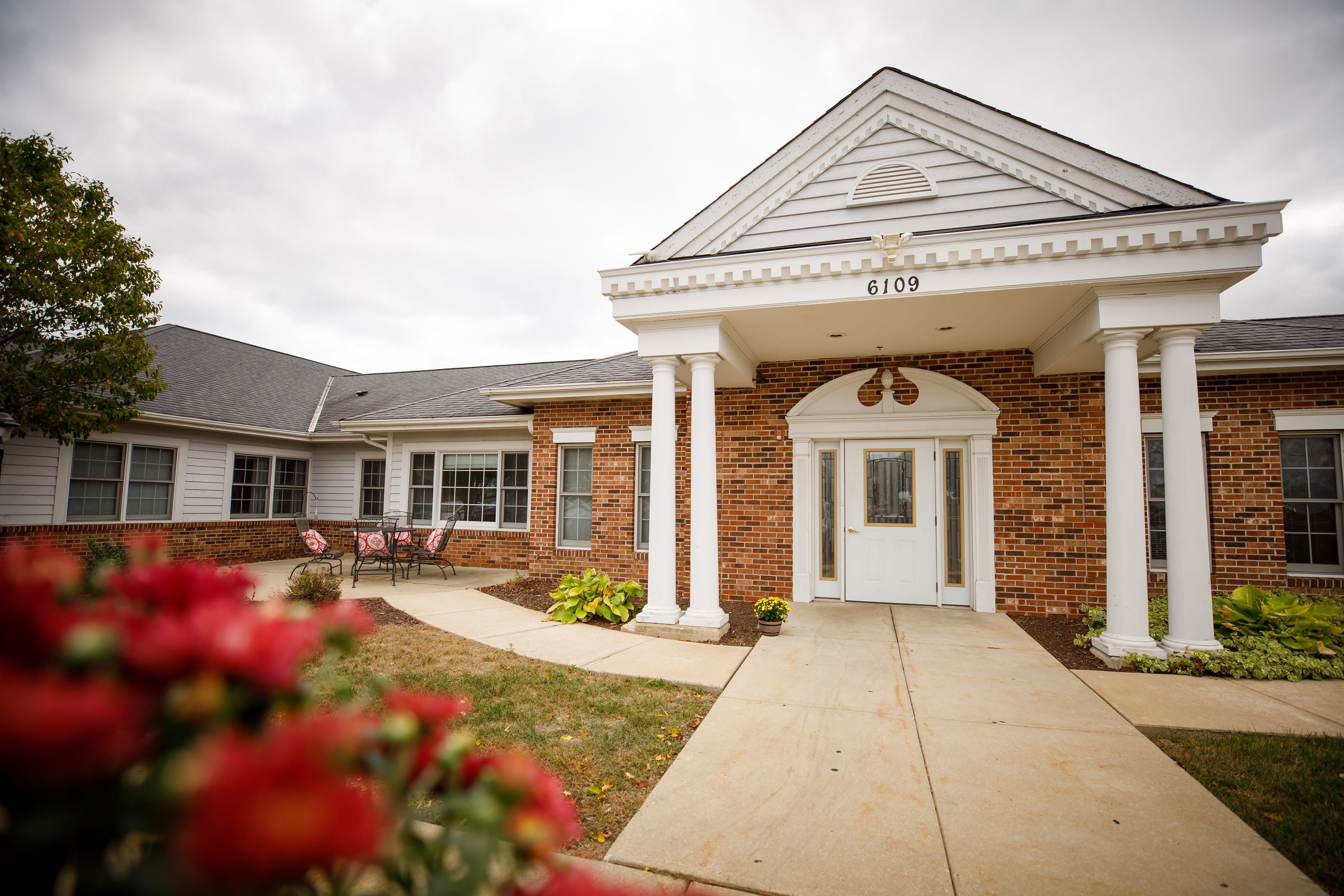 Meadowbrook of Racine in Racine, WI - Main View