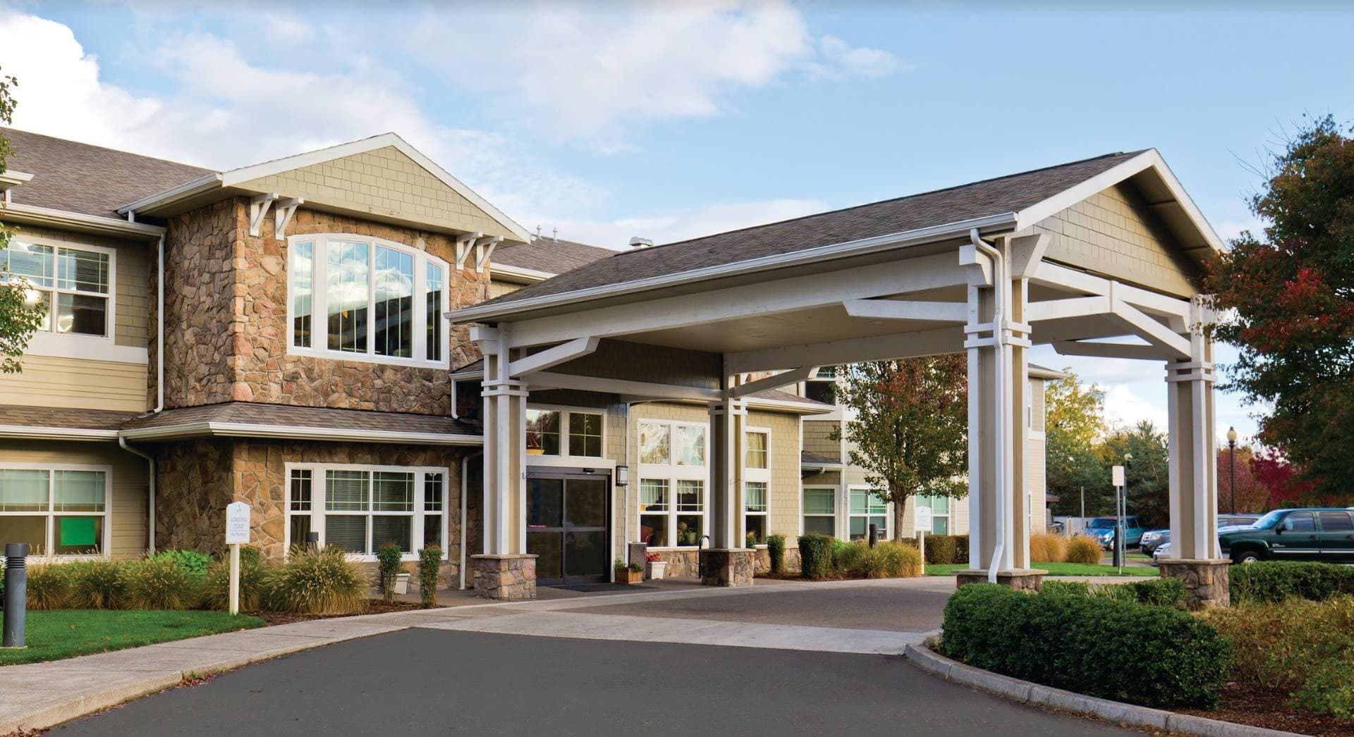Meadowlark Senior Living in Lebanon, OR - Main View