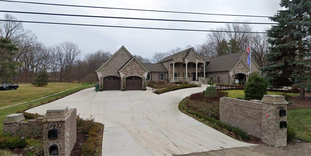 Metroparkway Home in Harrison, MI - Main View