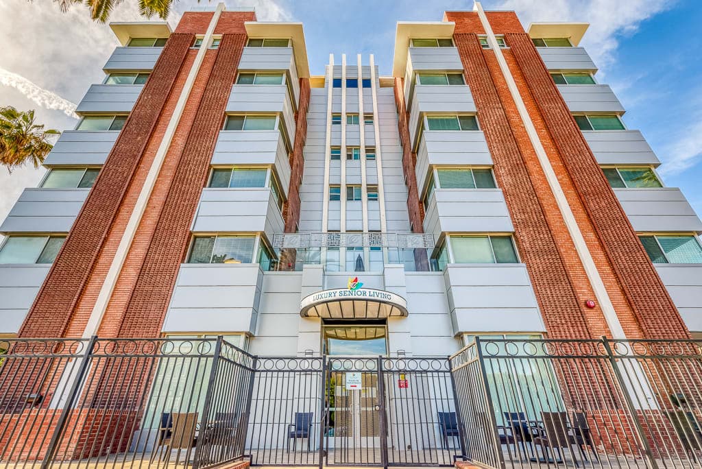 Hollywood Hills Senior Living in Los Angeles, CA - Main View