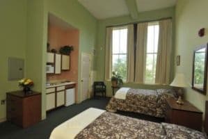 Rah Winthrop Manor in Richmond, VA - Main View