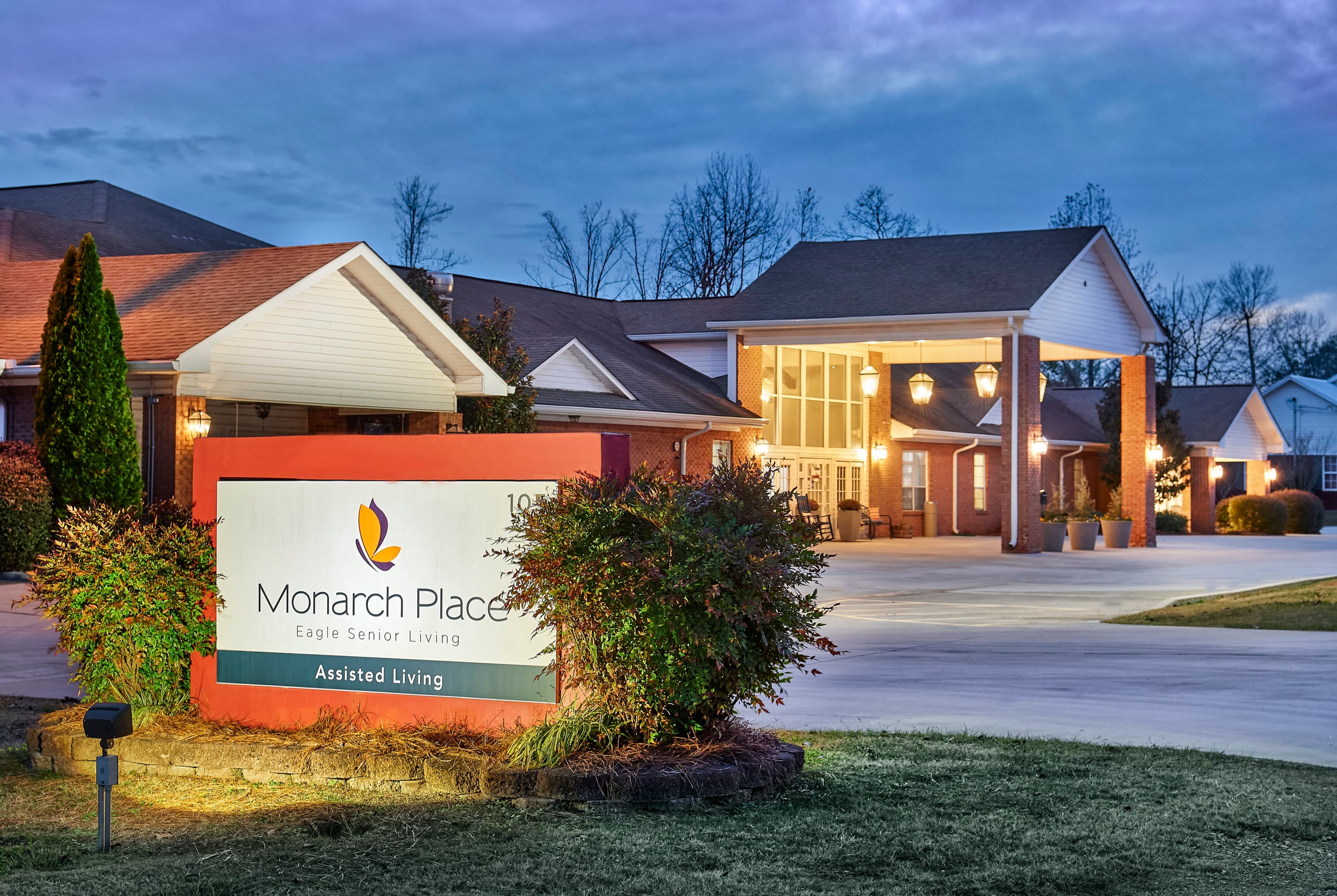 Monarch Place in Hanceville, AL - Main View