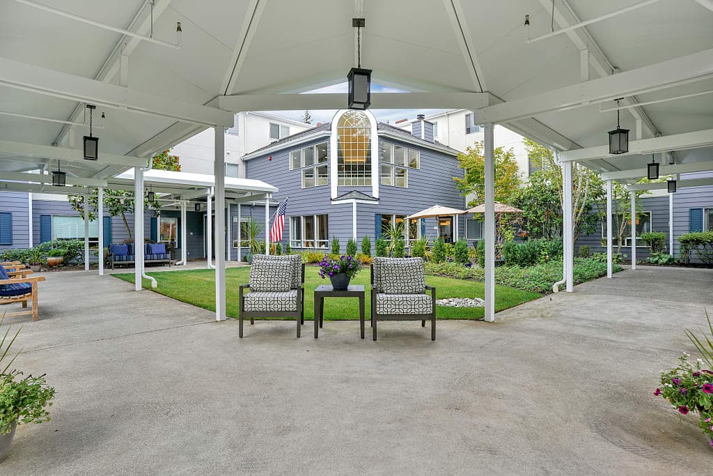 Mountlake Terrace Plaza in Mountlake Terrace, WA