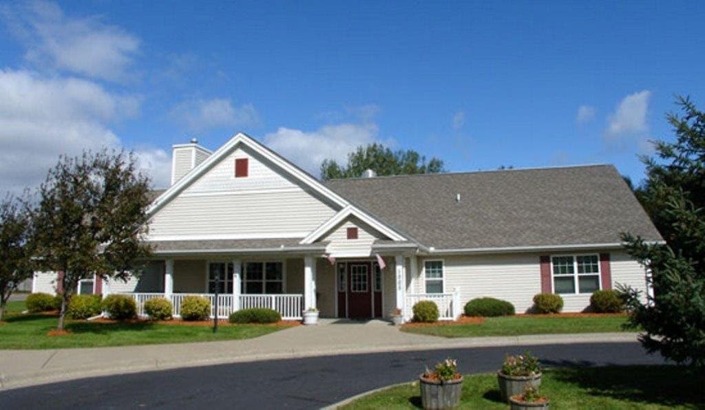 Northern Oaks Place in Blaine, MN - Main View