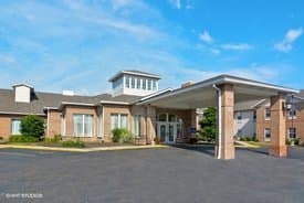 Oak Grove Manor in Mansfield, OH - Main View