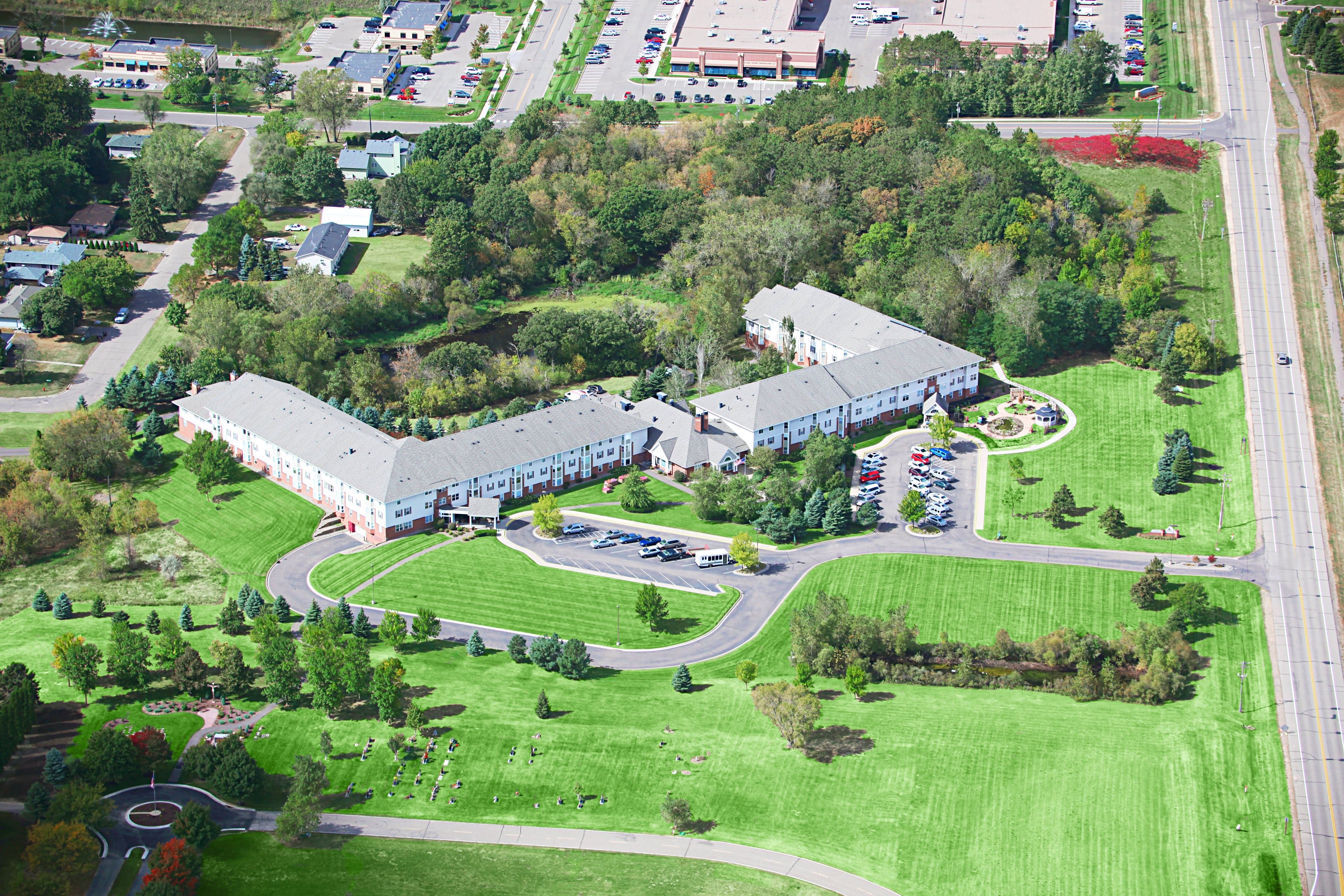 Oak Meadows in Oakdale, MN - Main View