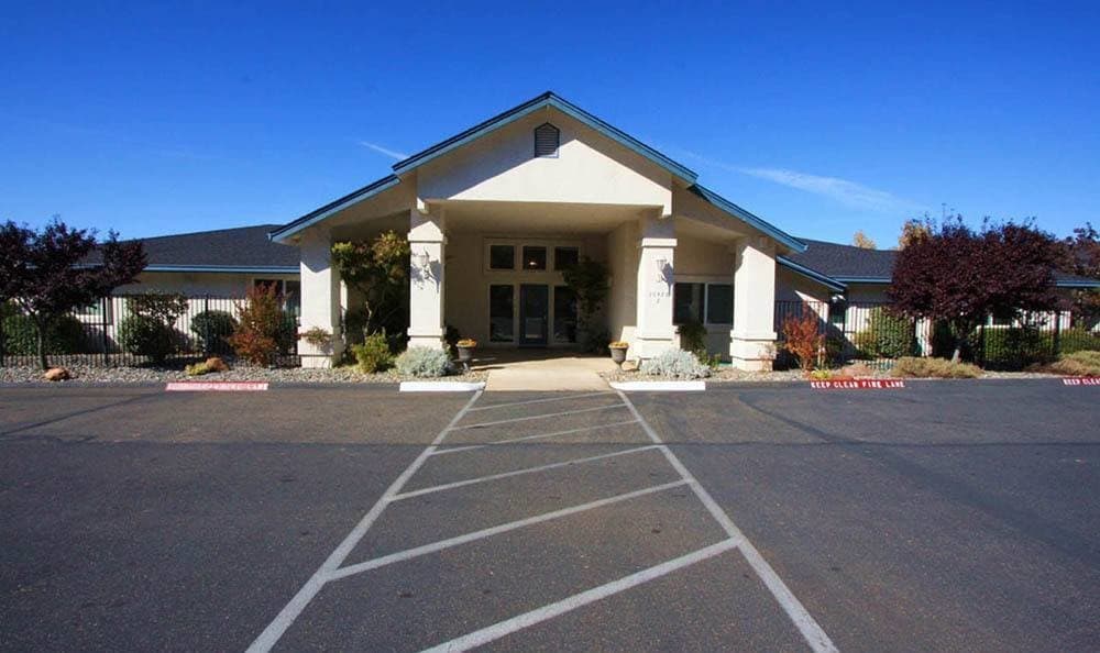 Oak Terrace Memory Care in Soulsbyville, CA - Main View