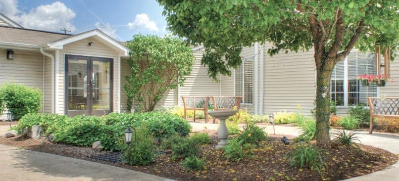 Oakwood Terrace in Moosic, PA - Main View