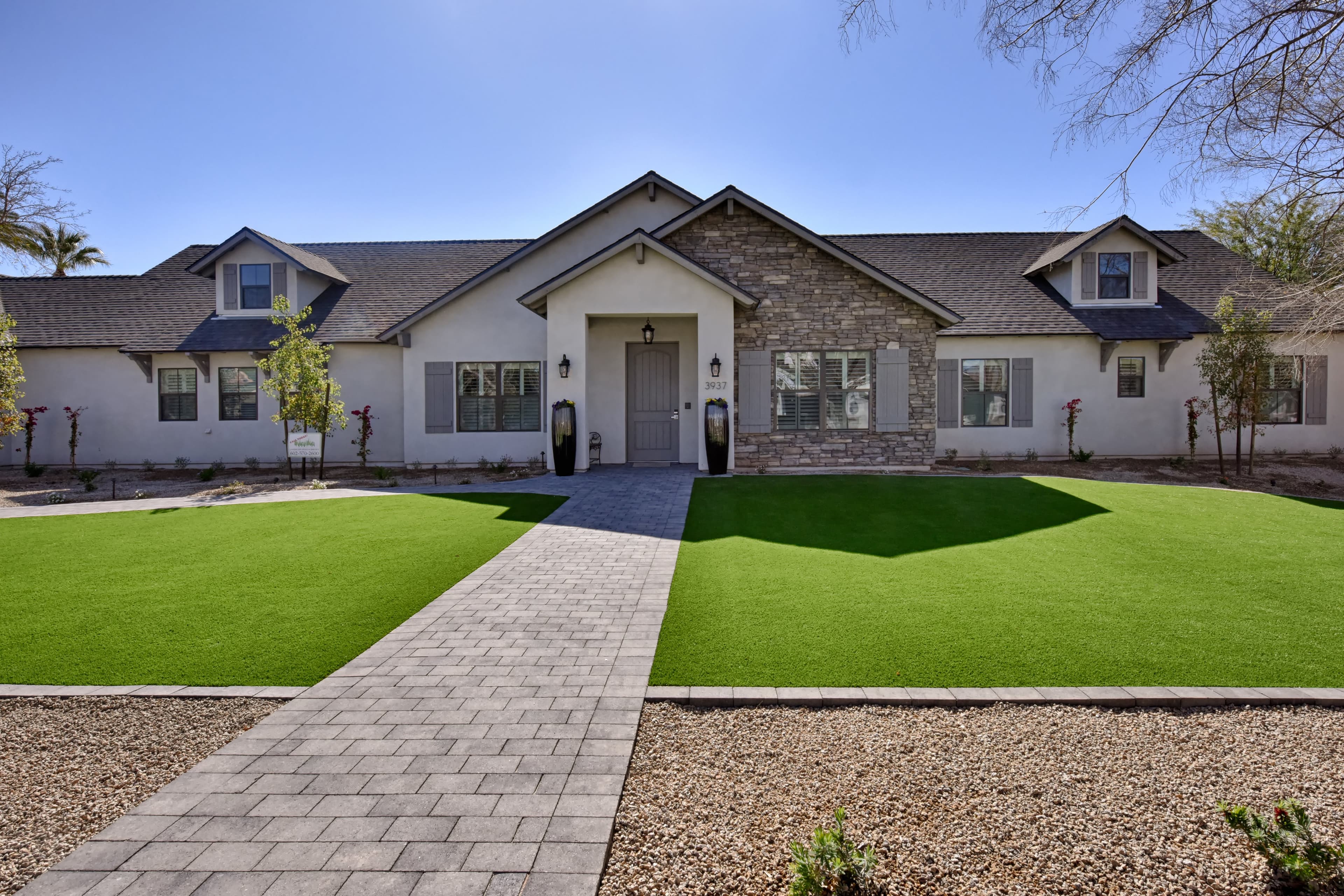 Paradise Living Centers Arcadia in Phoenix, AZ - Main View