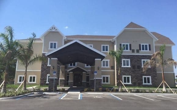 Parkside Assisted Living and Memory Cottage in Port Charlotte, FL - Main View
