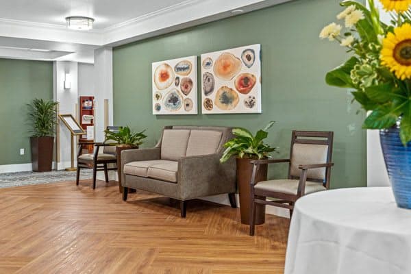 Patriots Glen Assisted Living and Memory Care in Bellevue, WA - Main View