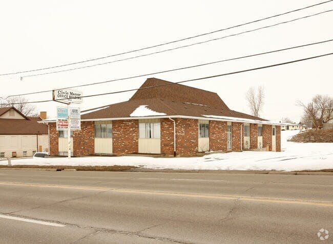 Pearl Manor and Marie Manor in Flint, MI - Main View