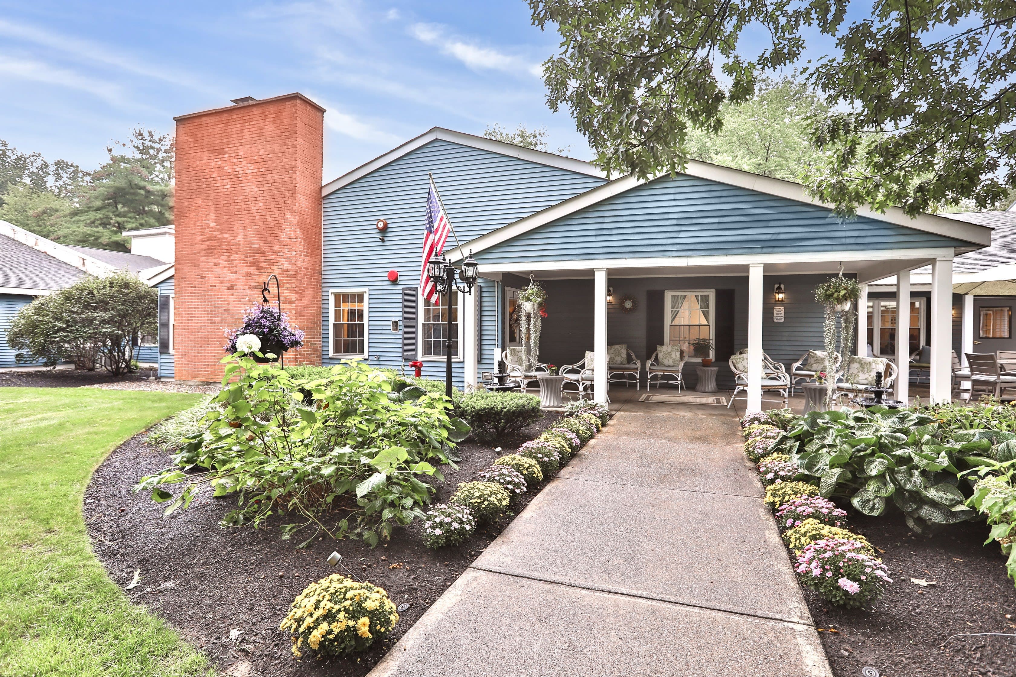 Peregrine Crossgate in Albany, NY - Main View