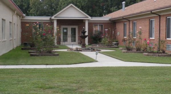 Pine View Rest Home in South Hill, VA - Main View