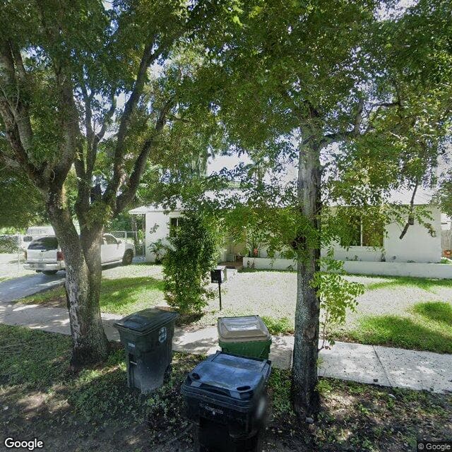 Pinecrest Rehabilitation Center in North Miami, FL - Main View