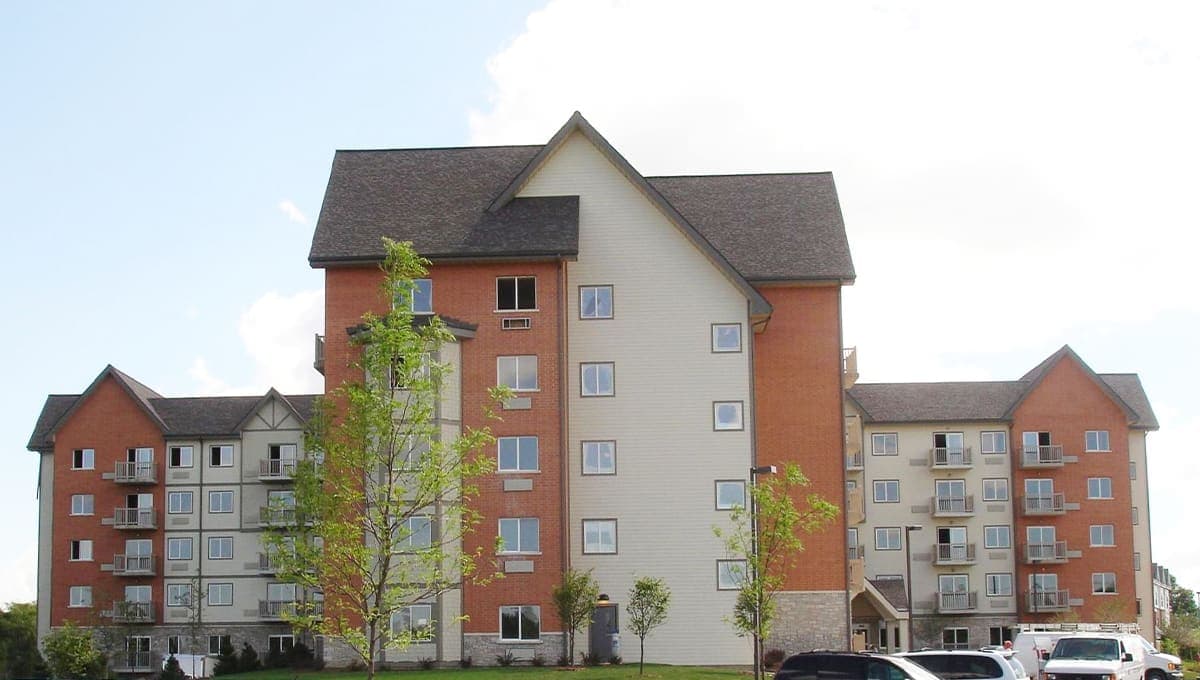 Poplar Creek Village in Hoffman Estates, IL