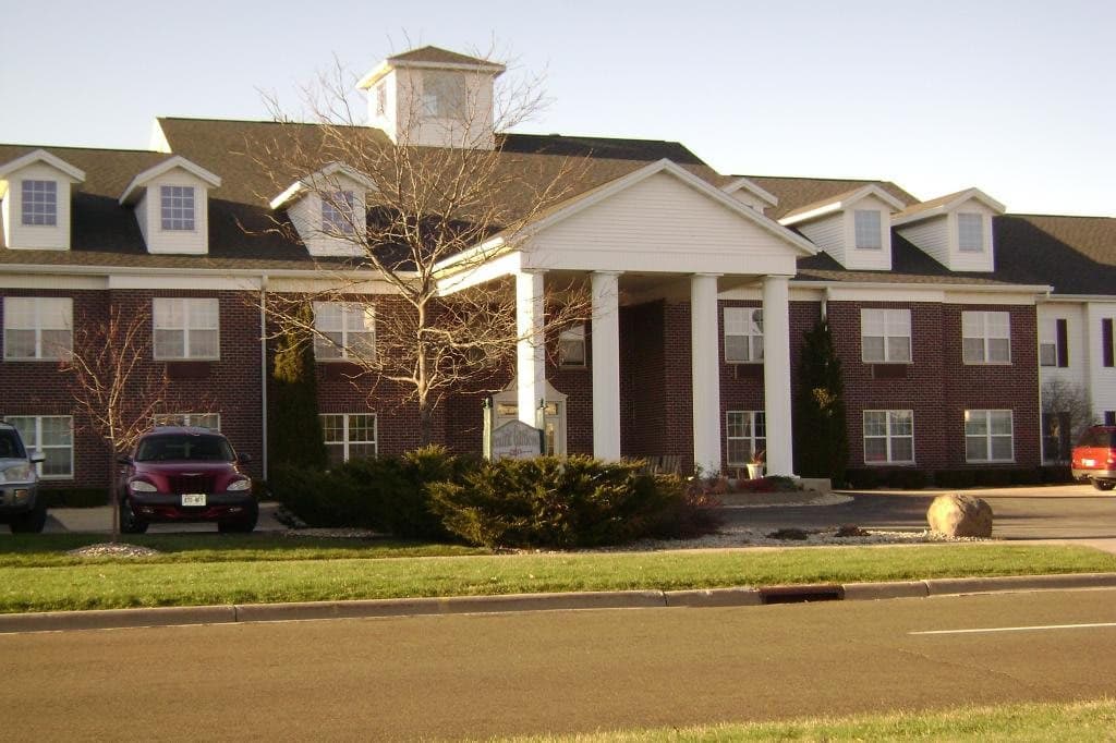 Prairie Gardens Assisted Living in Sun Prairie, WI - Main View