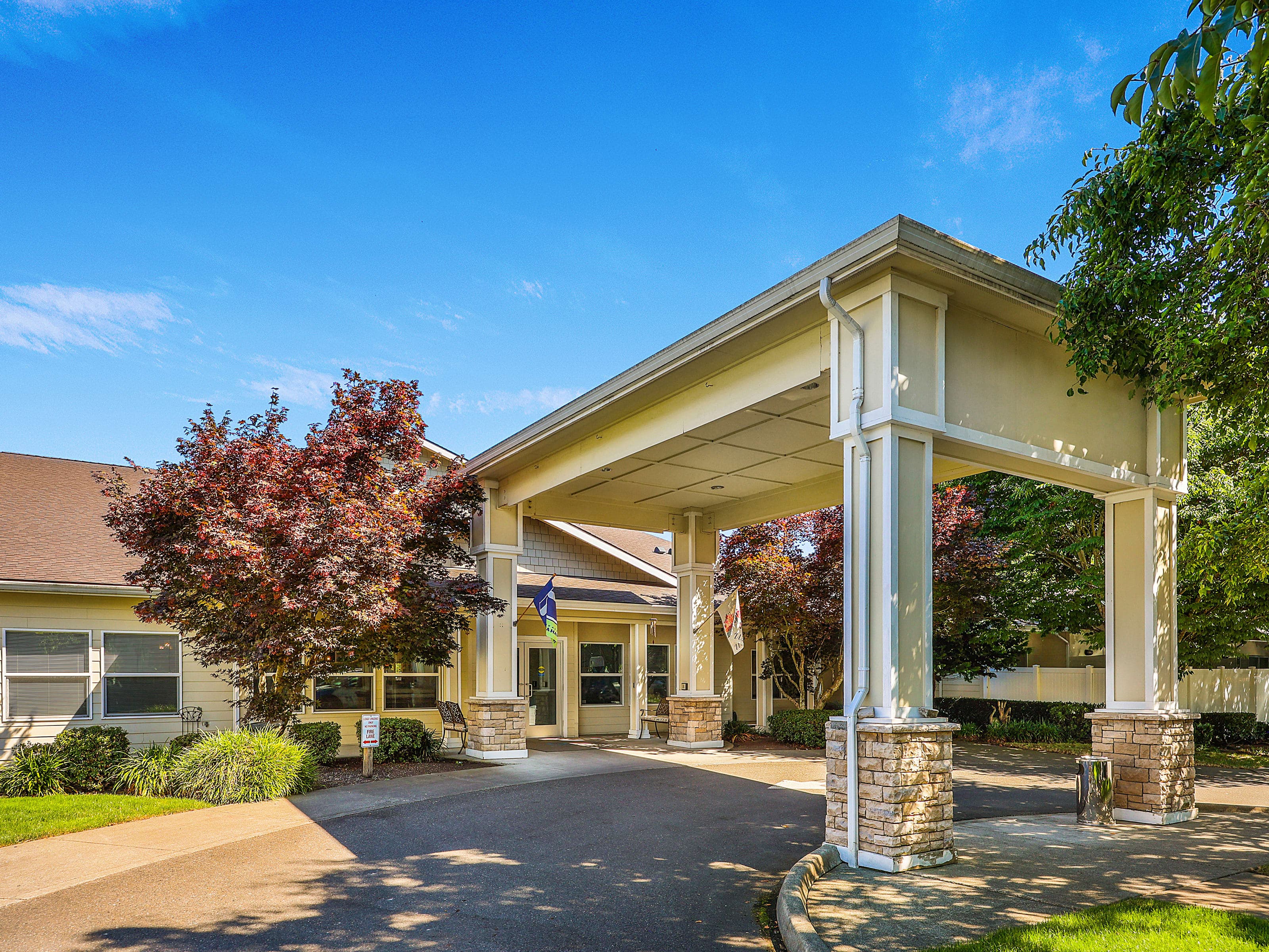 Prestige Senior Living Auburn Meadows in Auburn, WA - Main View