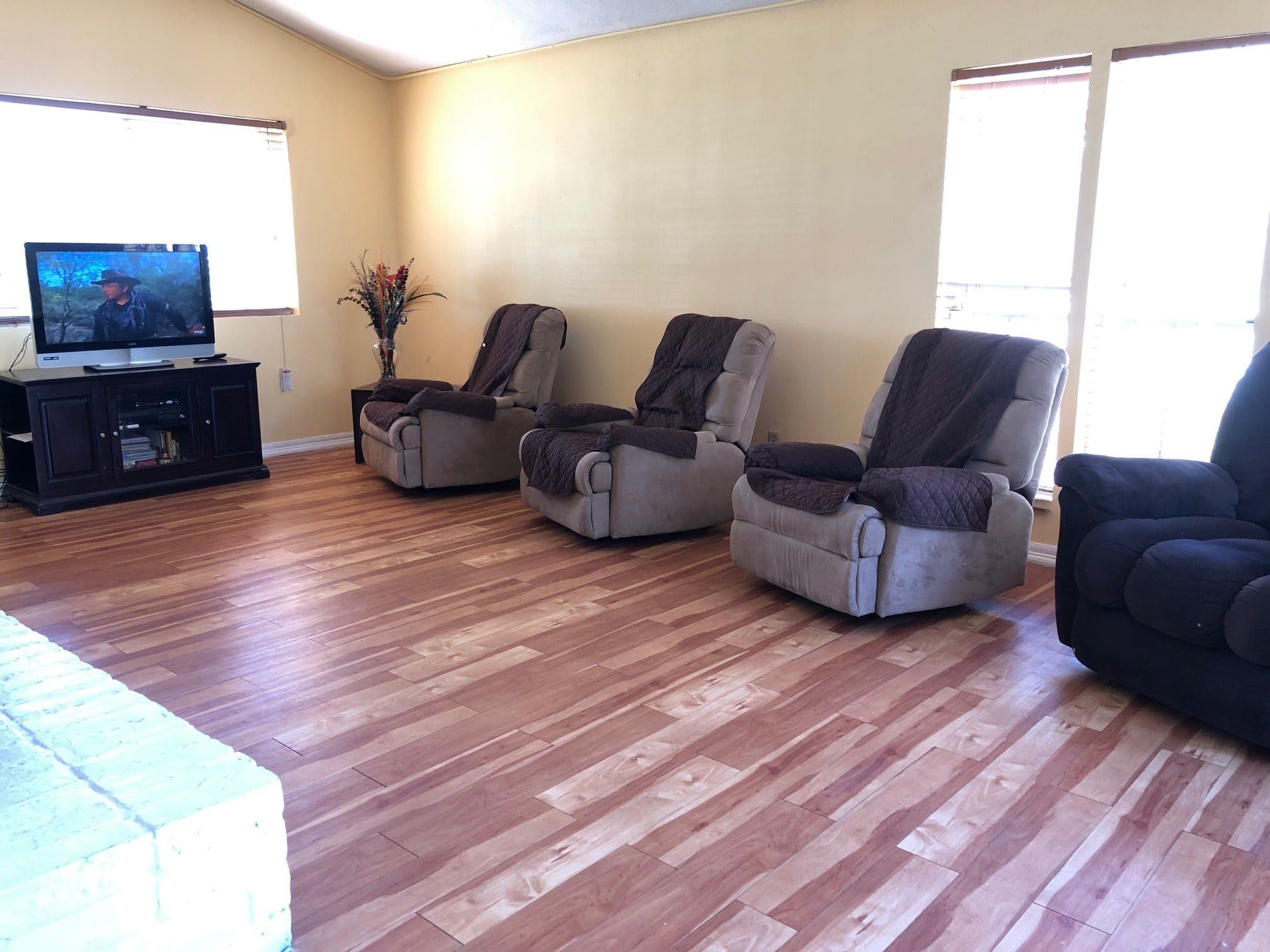 Quality Living Beechnut in Houston, TX - Main View