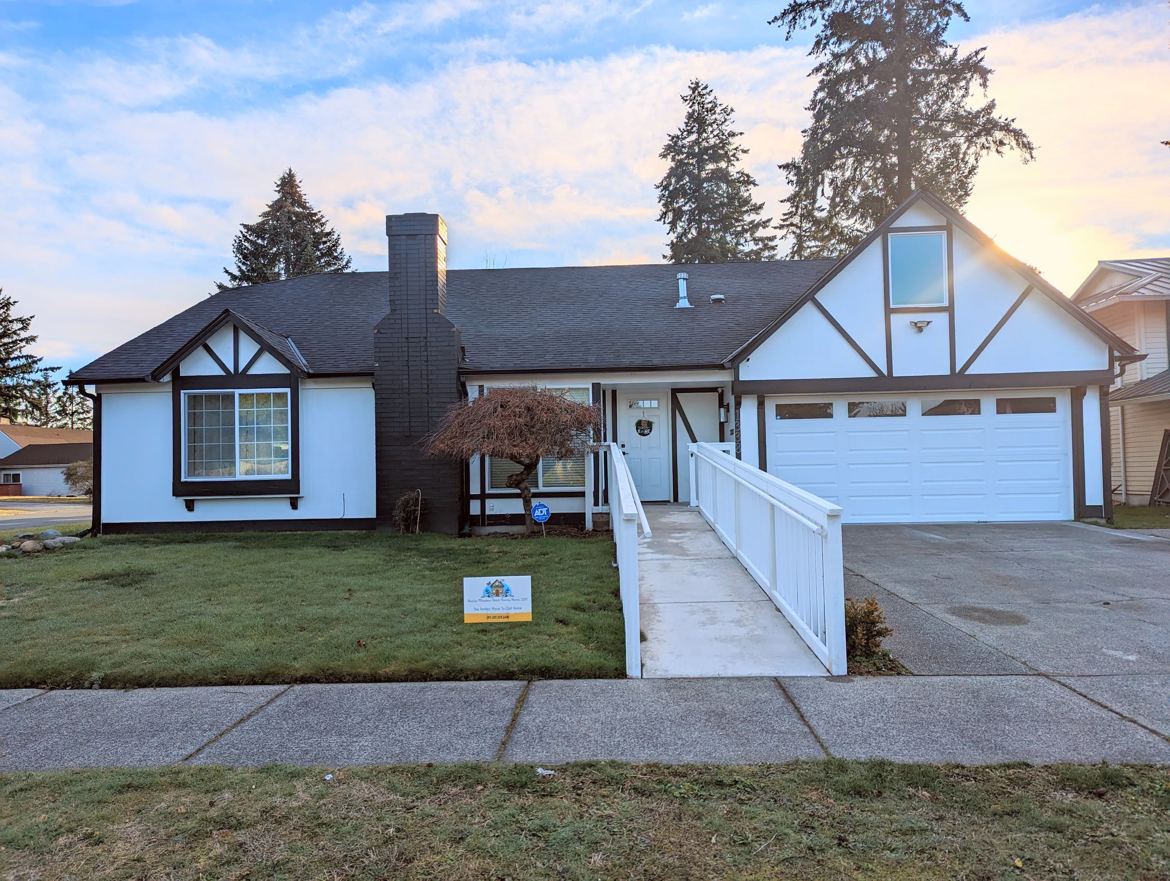 Rainier Meadows Adult Family Home in Auburn, WA - Main View