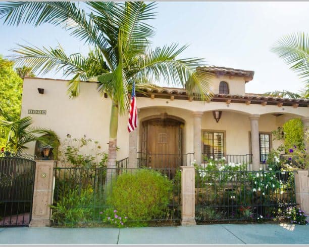 Raya's Paradise in West Hollywood, CA - Main View