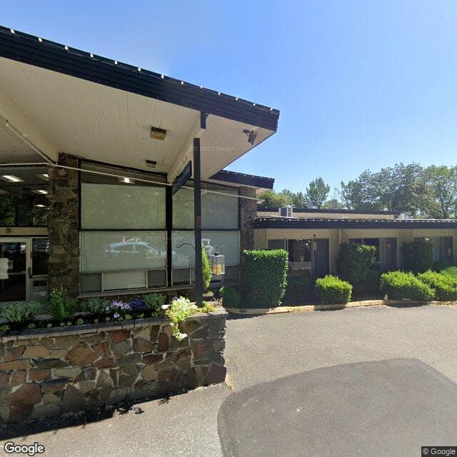 Redmond Care and Rehabilitation Center in Redmond, WA - Main View