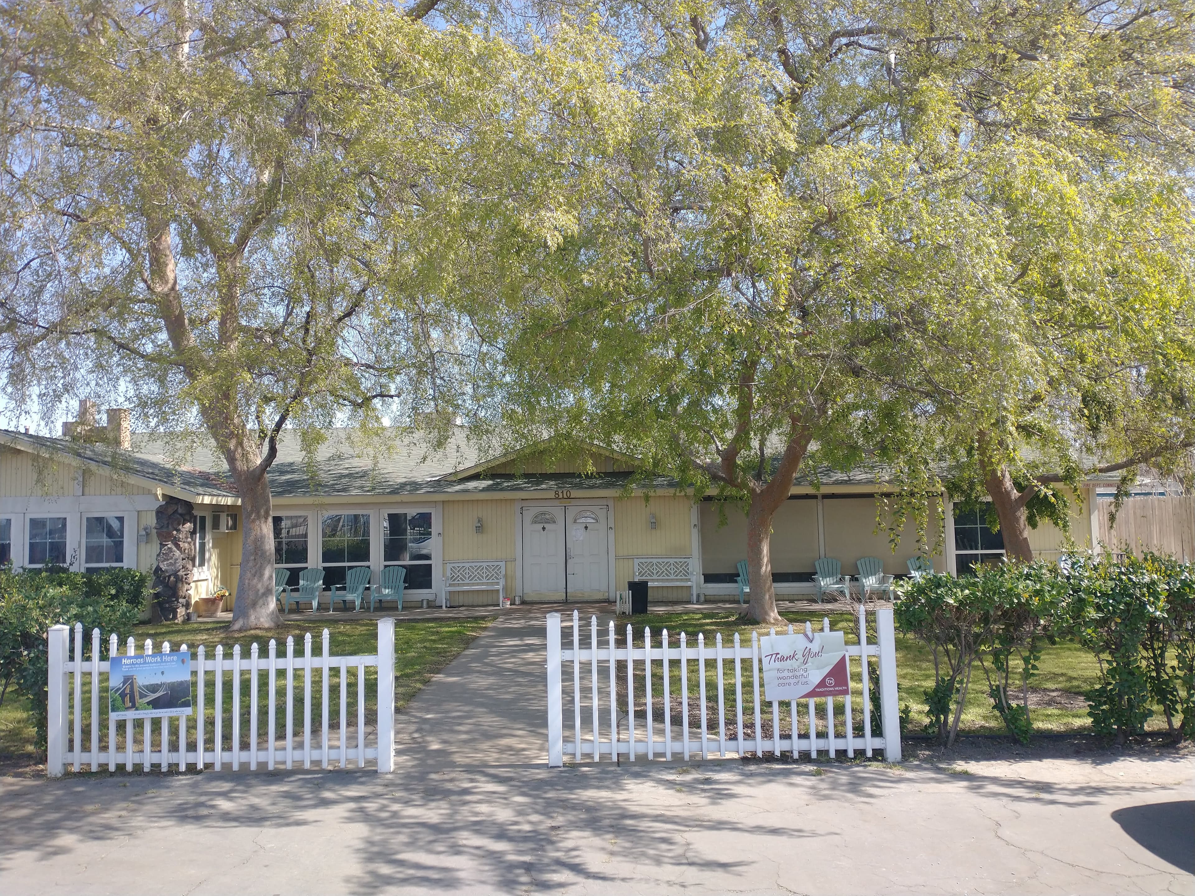 Redwood Bakersfield in Bakersfield, CA - Main View