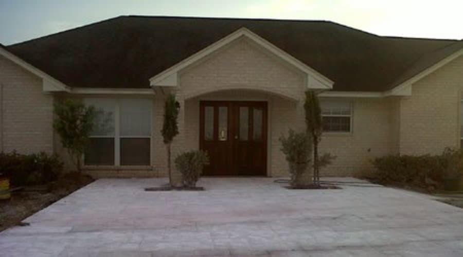 Reliable Oaks Assisted Living in Needville, TX - Main View