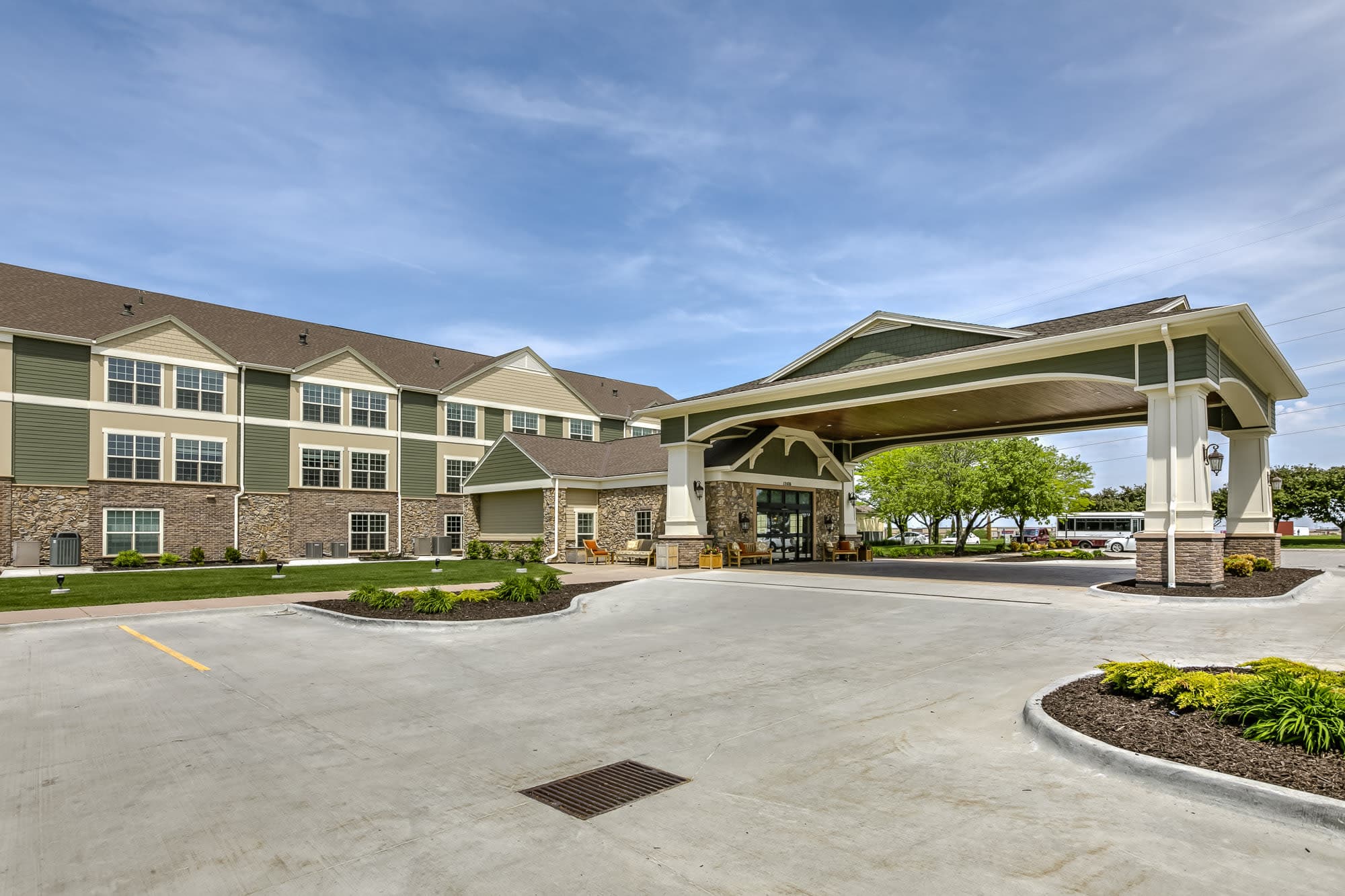 Remington Heights Retirement Community in Omaha, NE - Main View