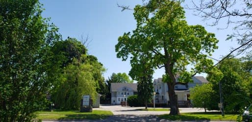 Residence on Lundys in Niagara Falls, ON