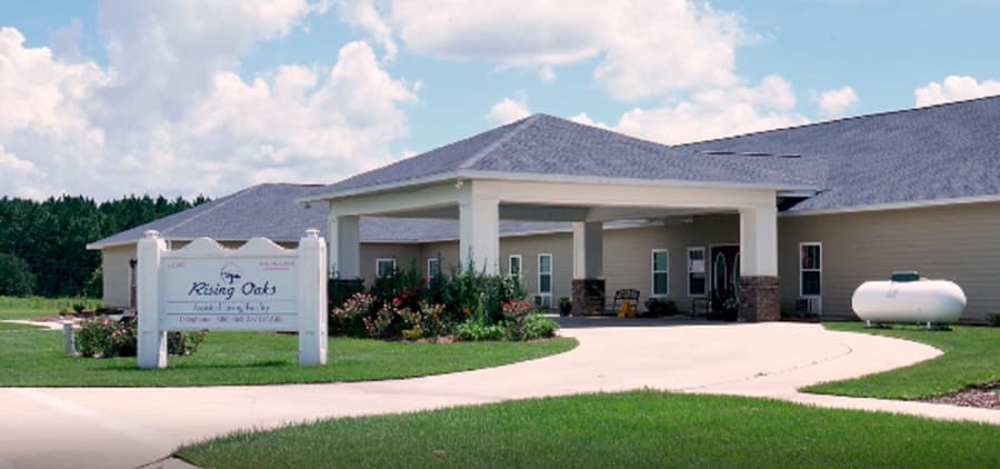 Rising Oaks Assisted Living in Live Oak, FL - Main View