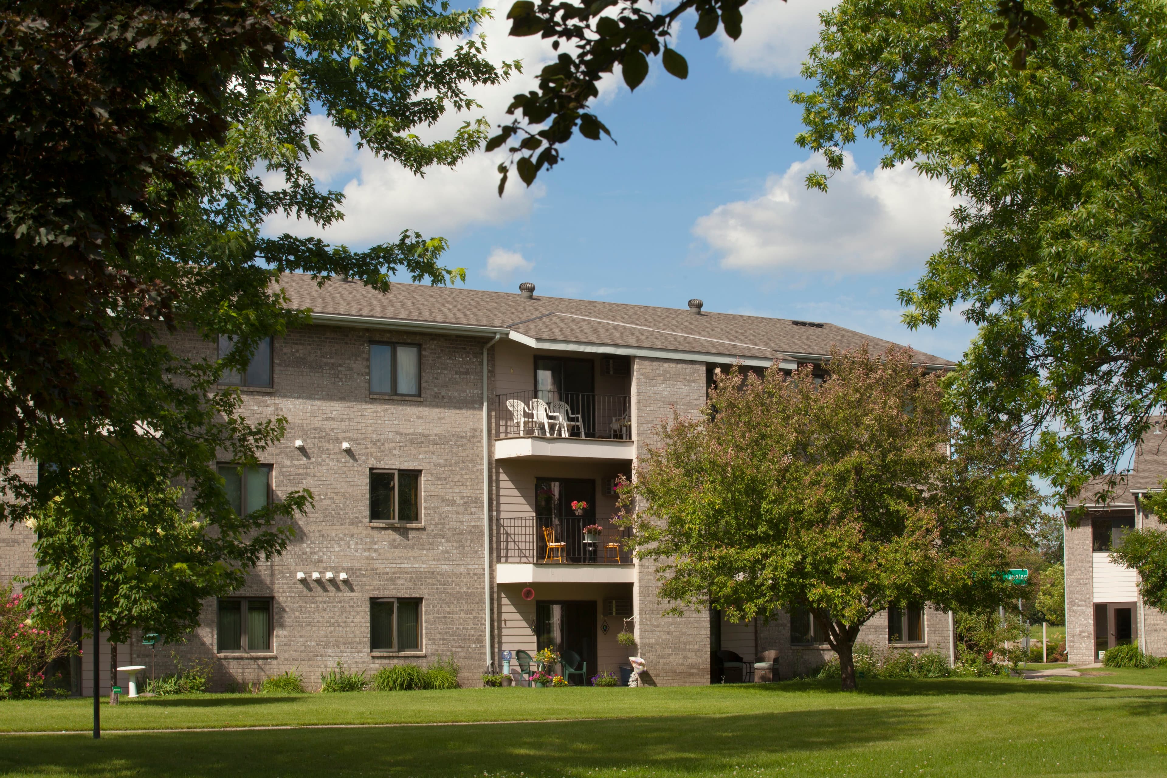 Riverview Place in Fargo, ND - Main View