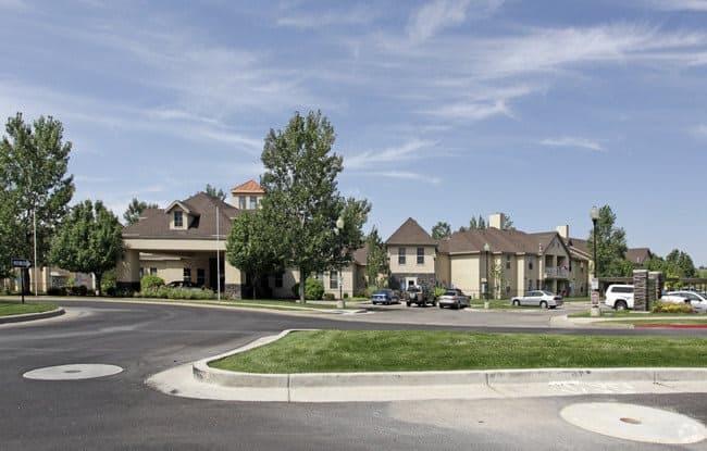 Rose Cove Apartments in Farmington, UT - Main View