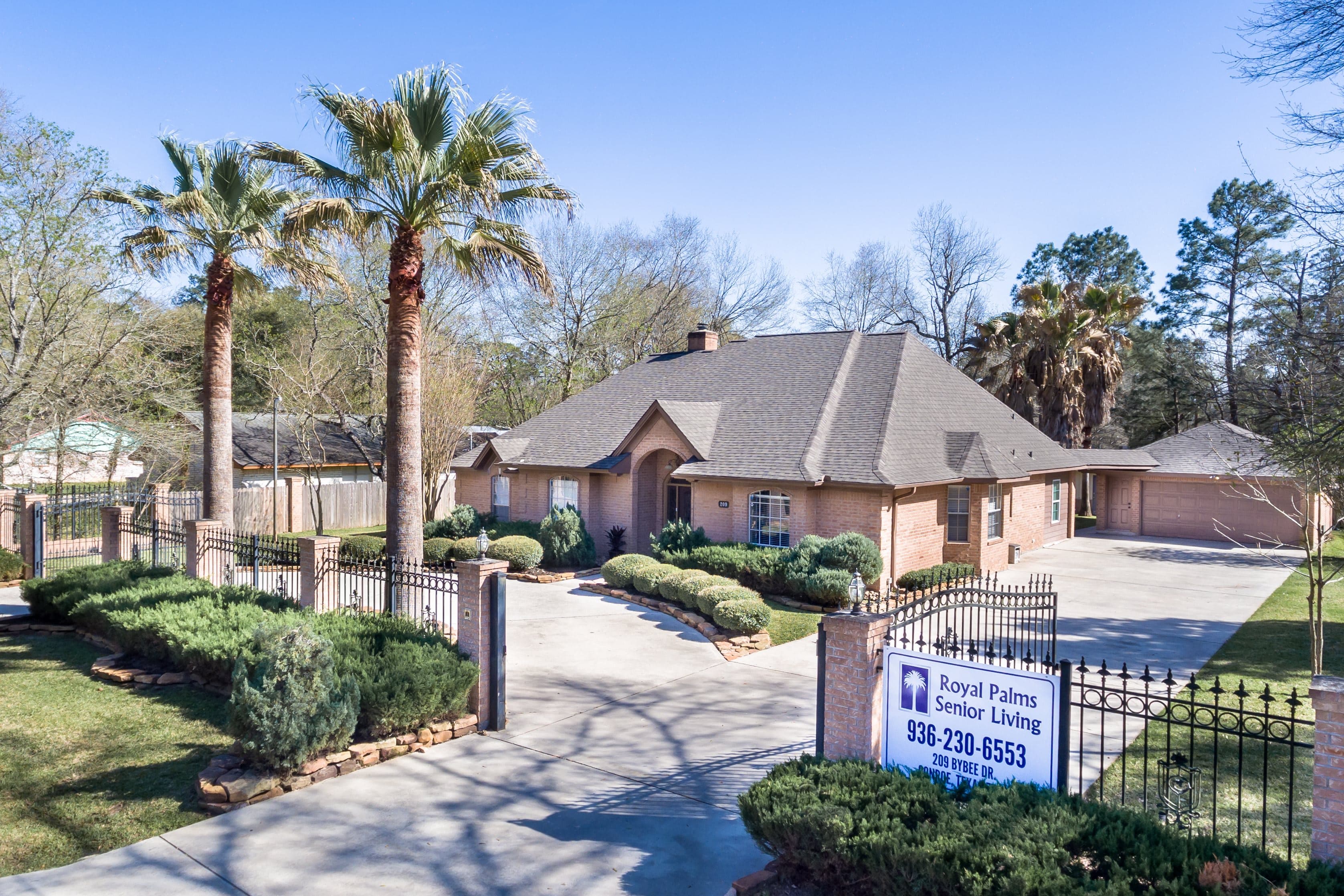 Royal Palms Senior Living in Conroe, TX - Main View