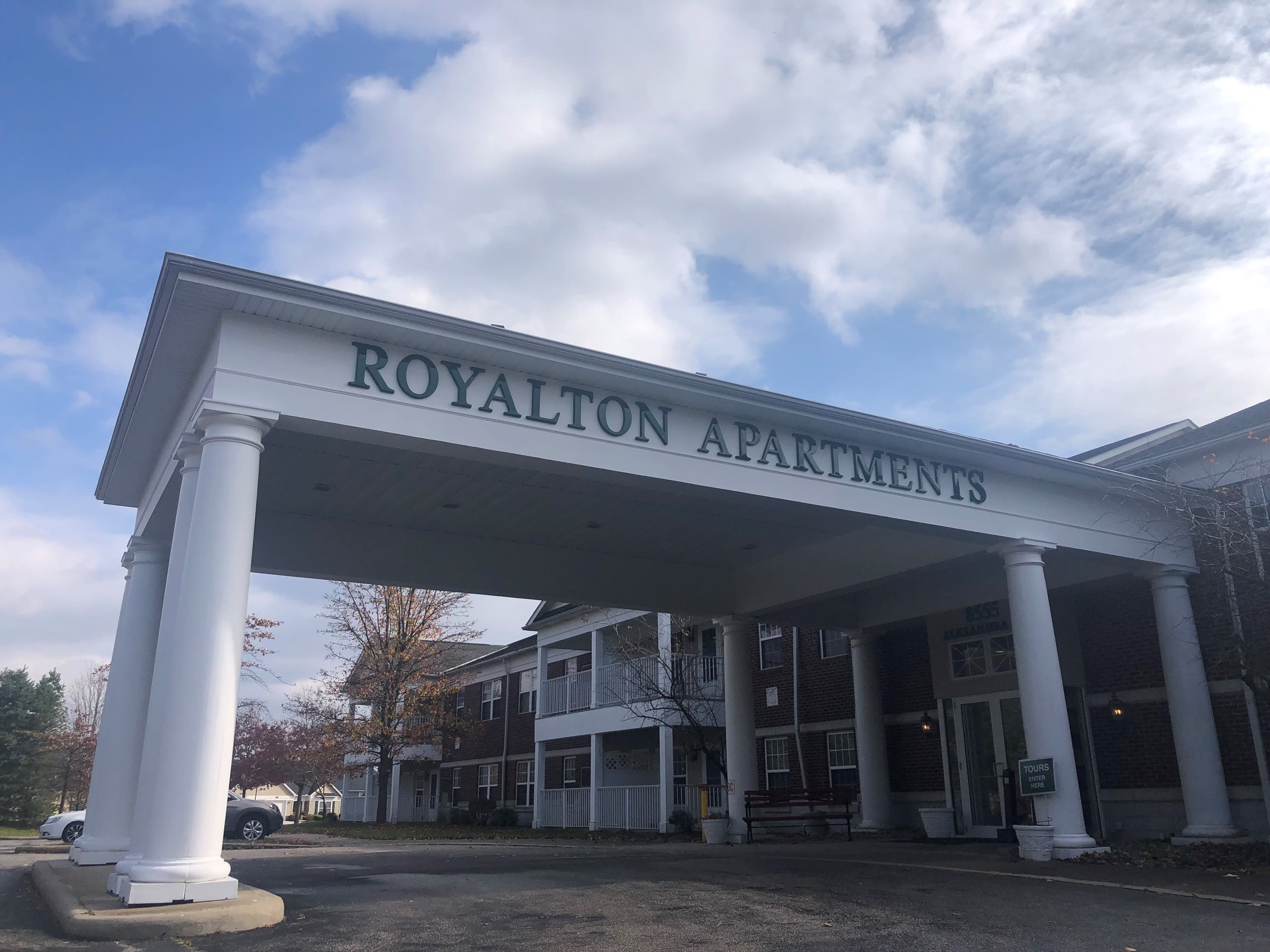 Royalton Apartments LLC in North Royalton, OH - Main View