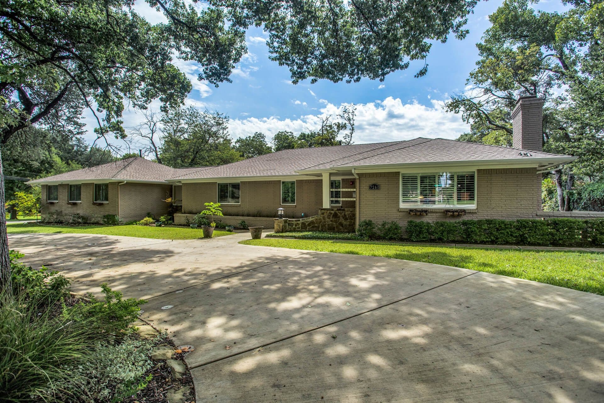 Sage Oak - Mockingbird in Dallas, TX - Main View