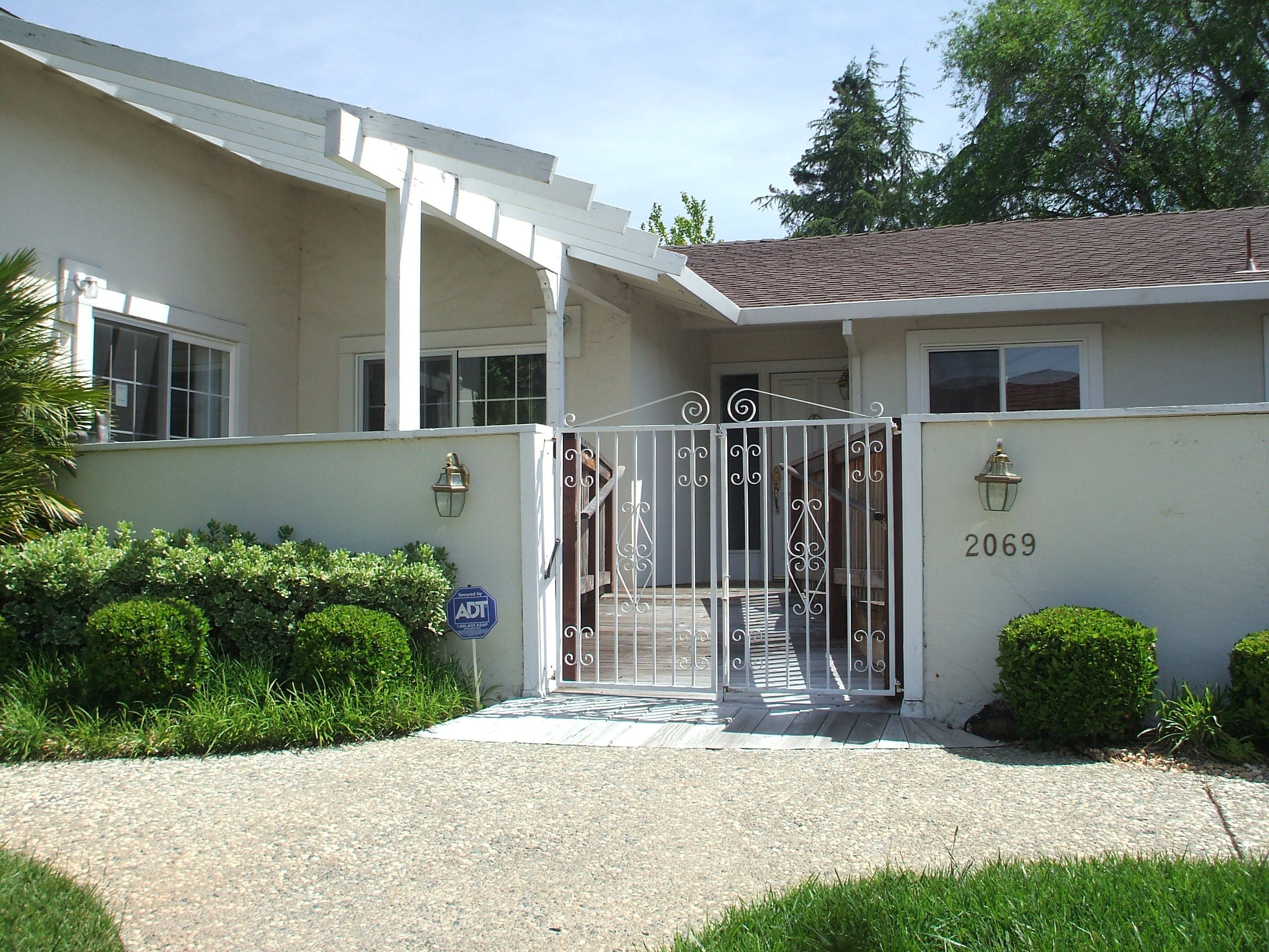 Strawberry Hill At Gill Port in Walnut Creek, CA - Main View