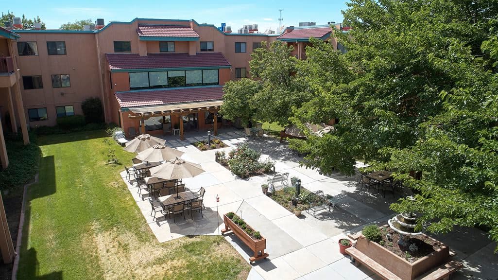 Sandia Vista Senior Living in Albuquerque, NM - Main View