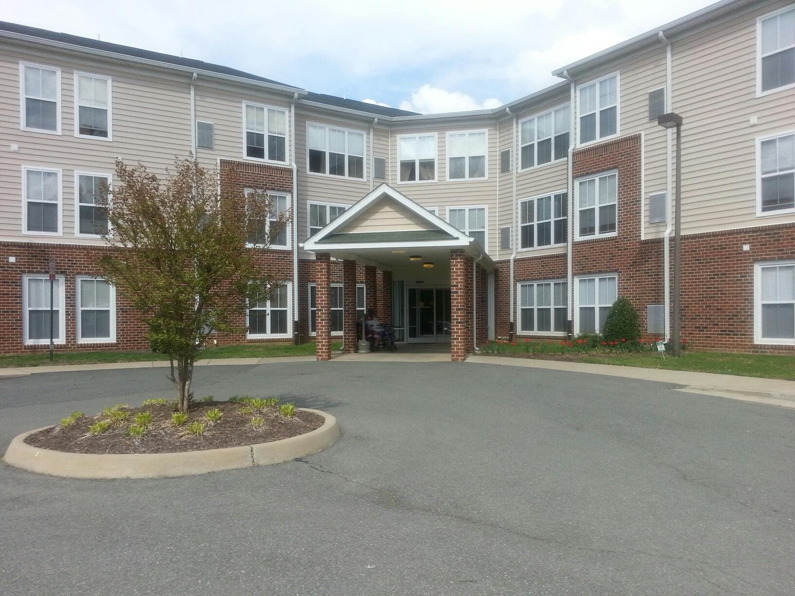 Sandston Plateau Retirement Community - Senior living in Sandston, Virginia