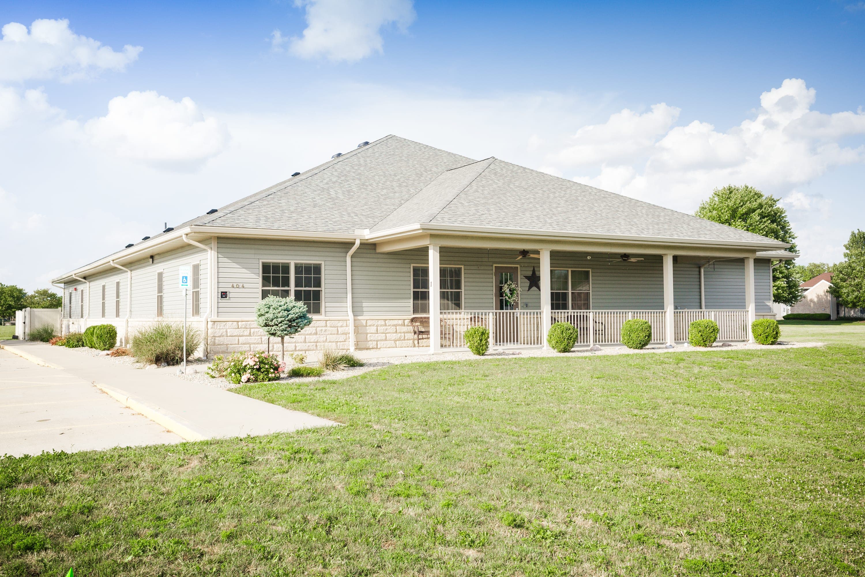 Savoy Place Memory Care in Savoy, IL - Main View