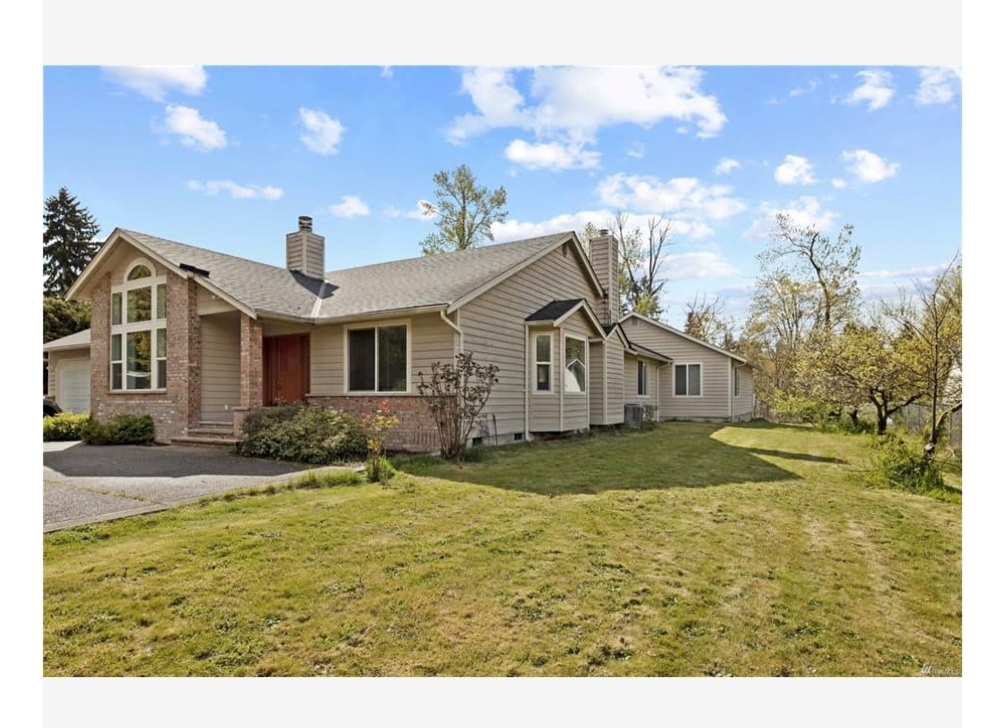 Senior Care Living Adult Family Home in Kent, WA