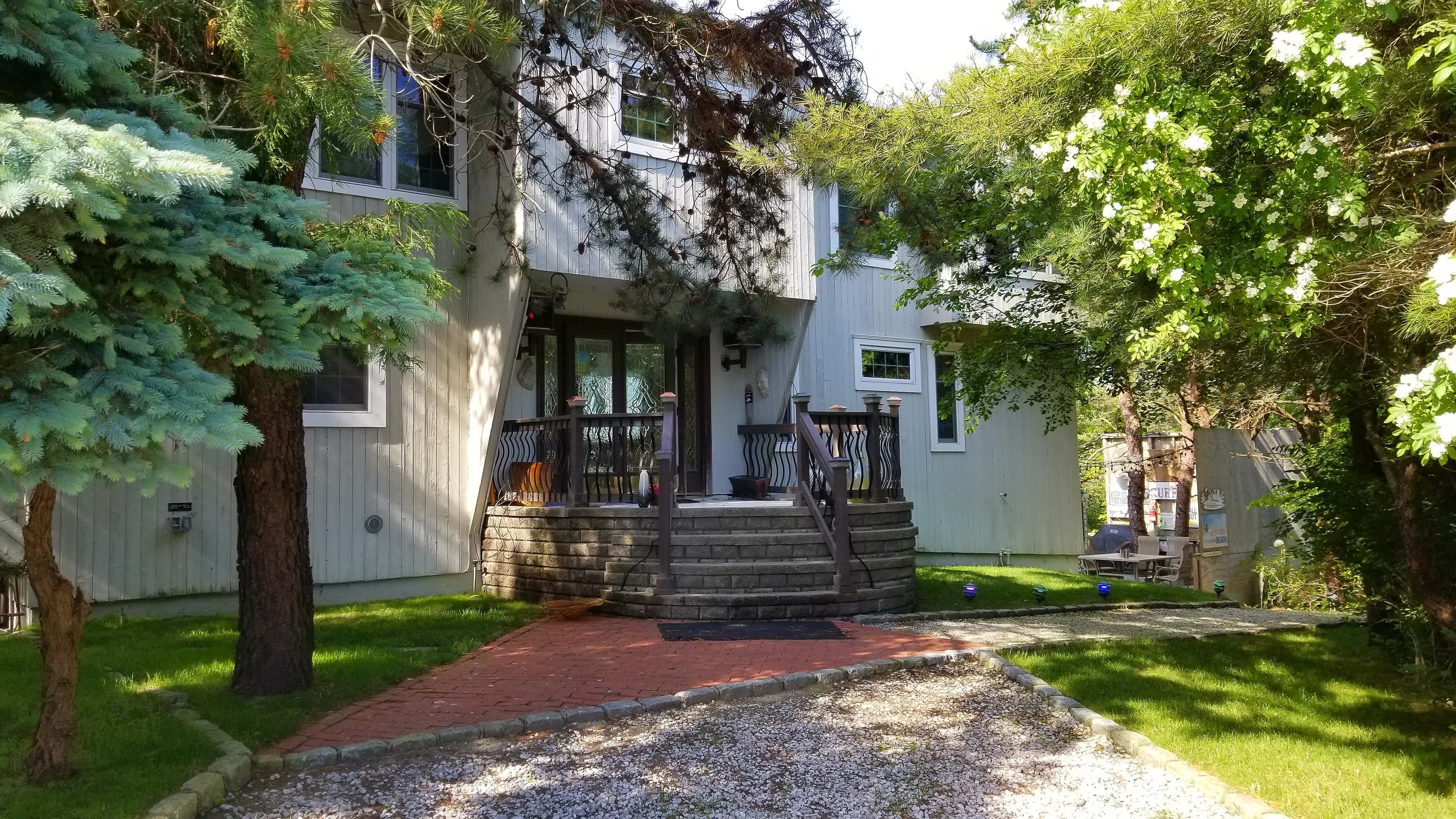 Senior Home Foundation in Southampton, NY - Main View