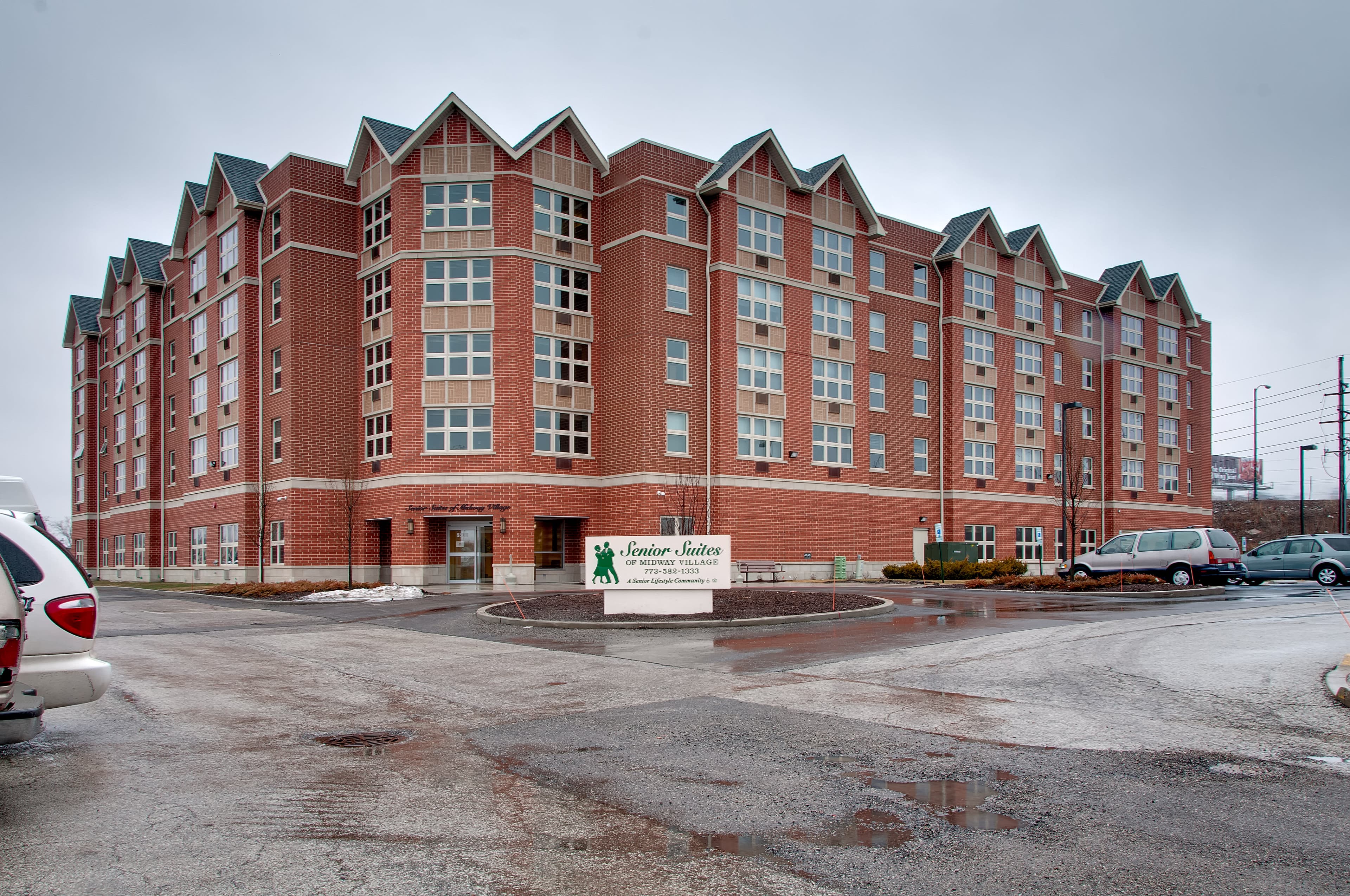 Senior Suites Midway Village in Chicago, IL - Main View