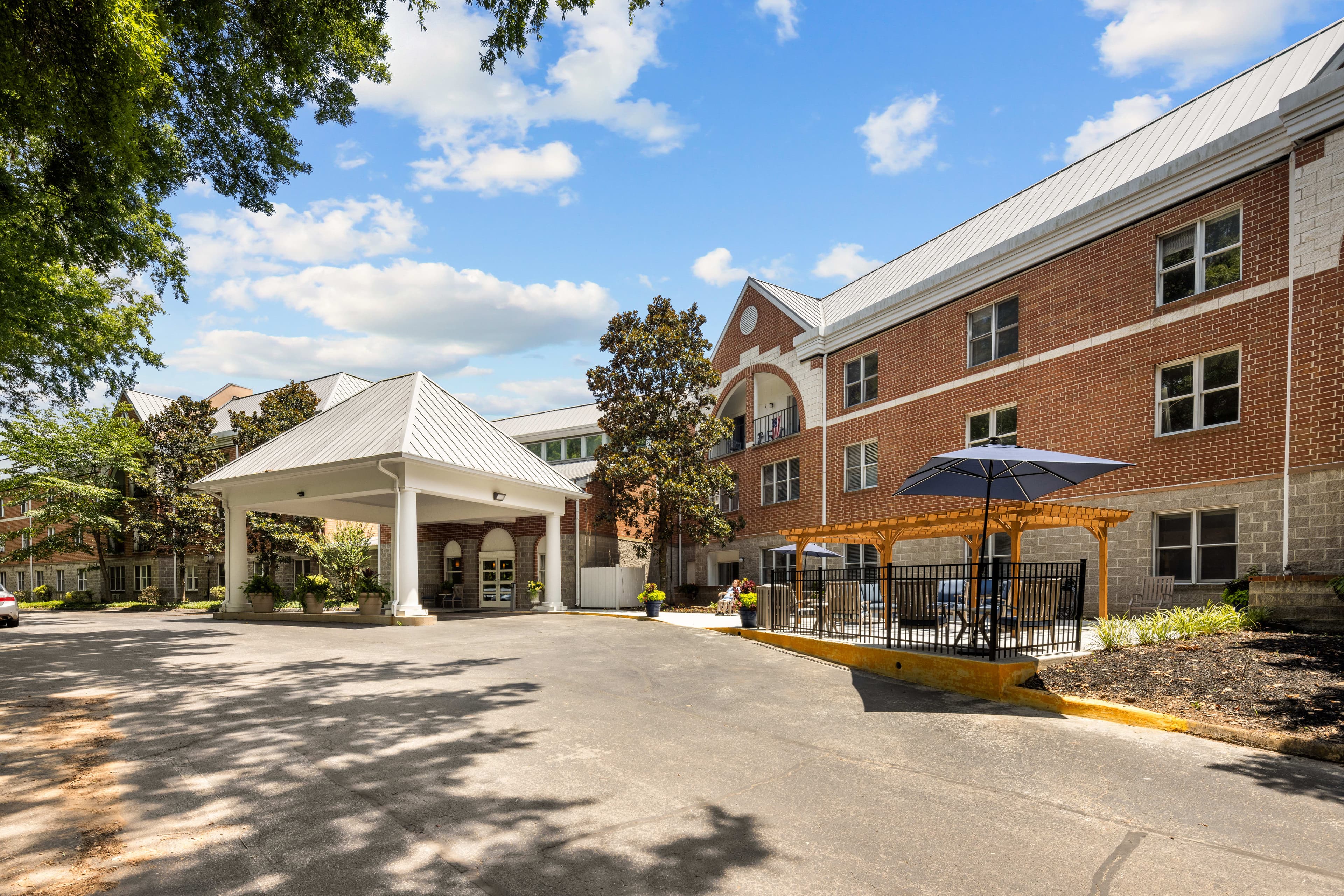 Signal Mountain Senior Living in Chattanooga, TN - Main View