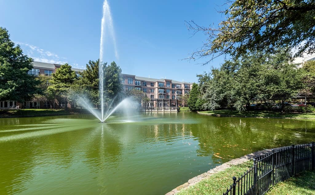 Signature Pointe in Dallas, TX - Main View