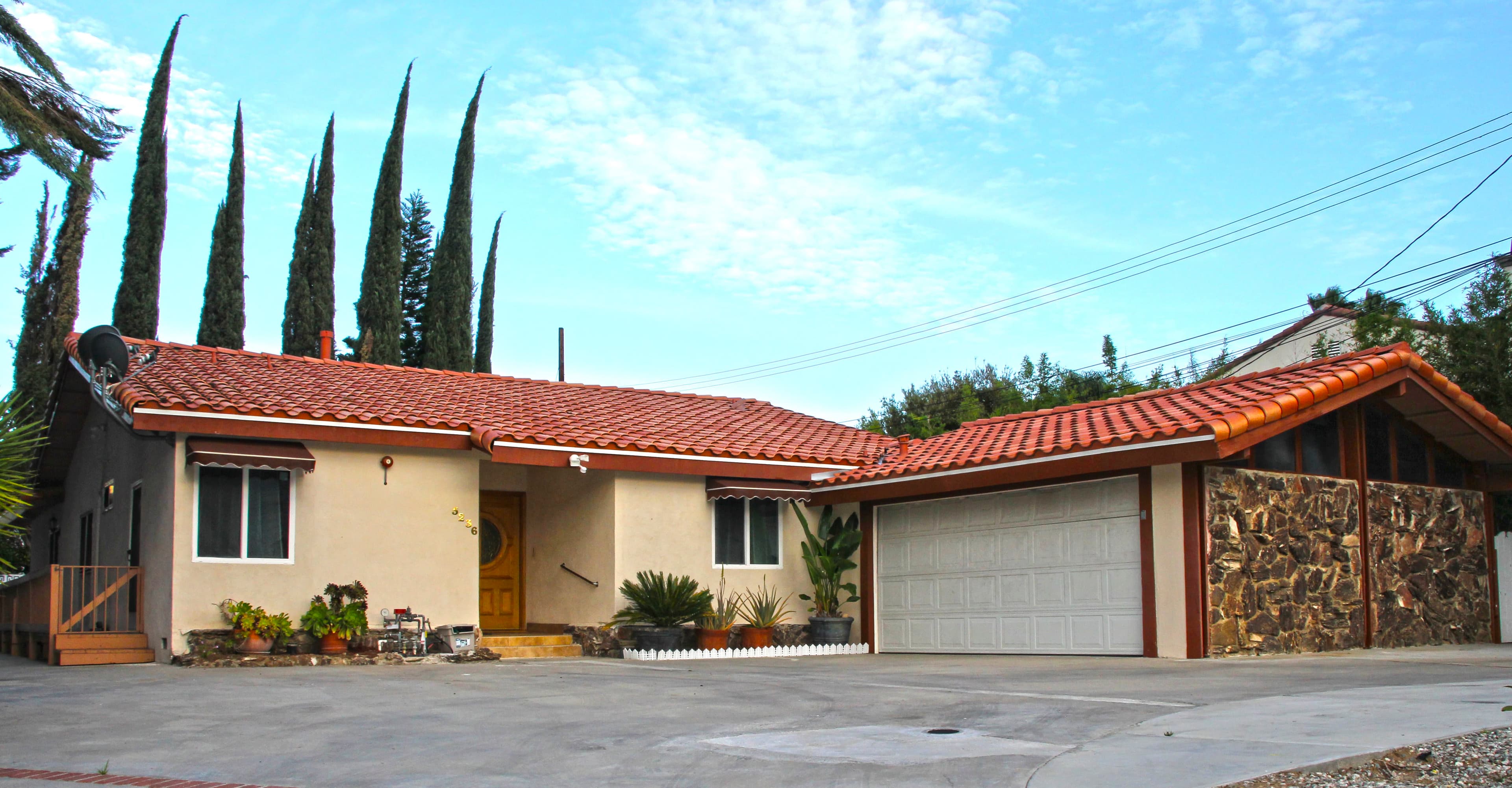 Tarzana Senior Living in Tarzana, CA - Main View