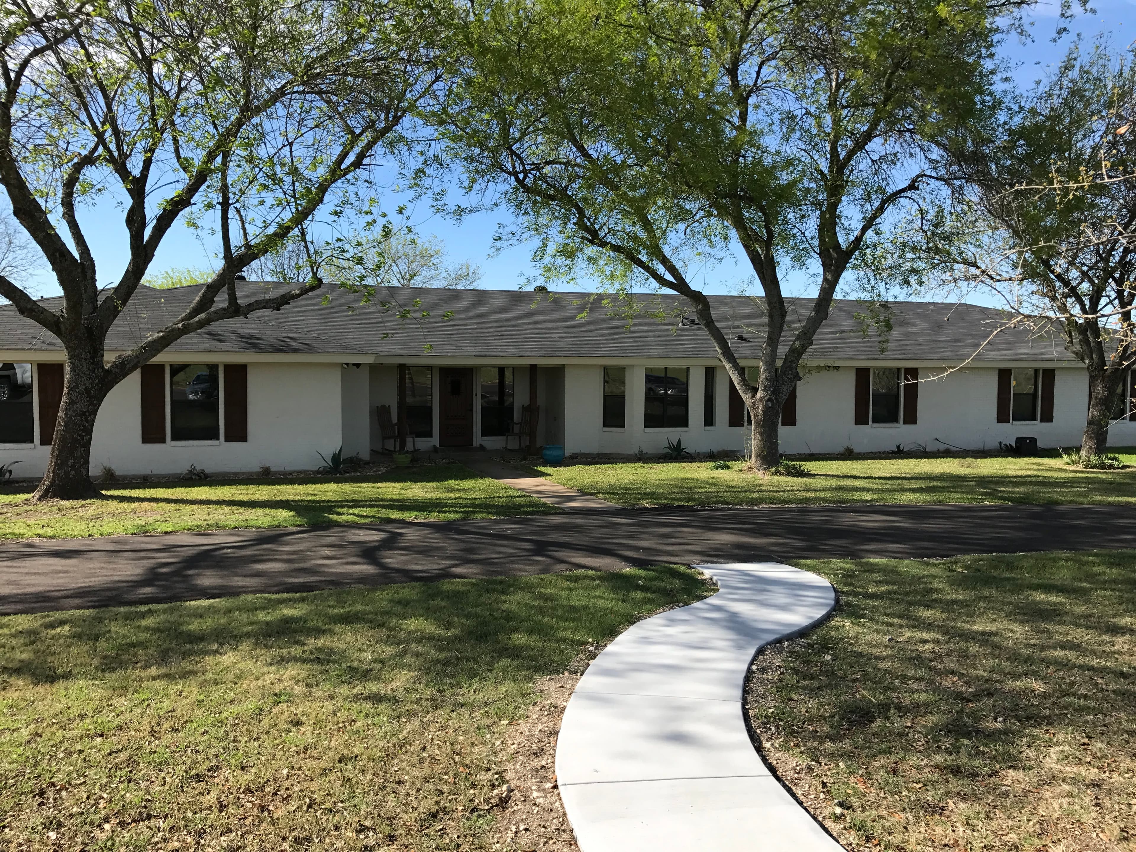 Spanish Oak Assisted Living in Pflugerville, TX