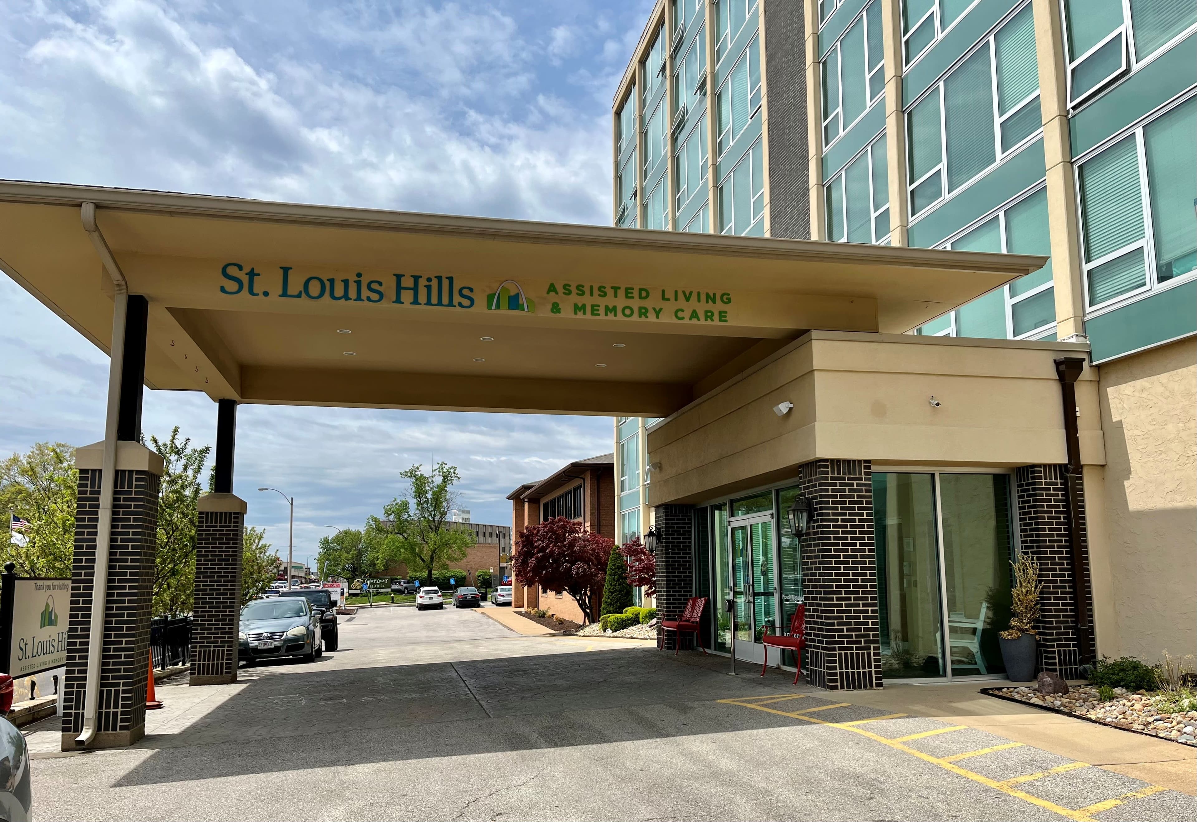 St Louis Hills Assisted Living and Memory Care in Saint Louis, MO - Main View