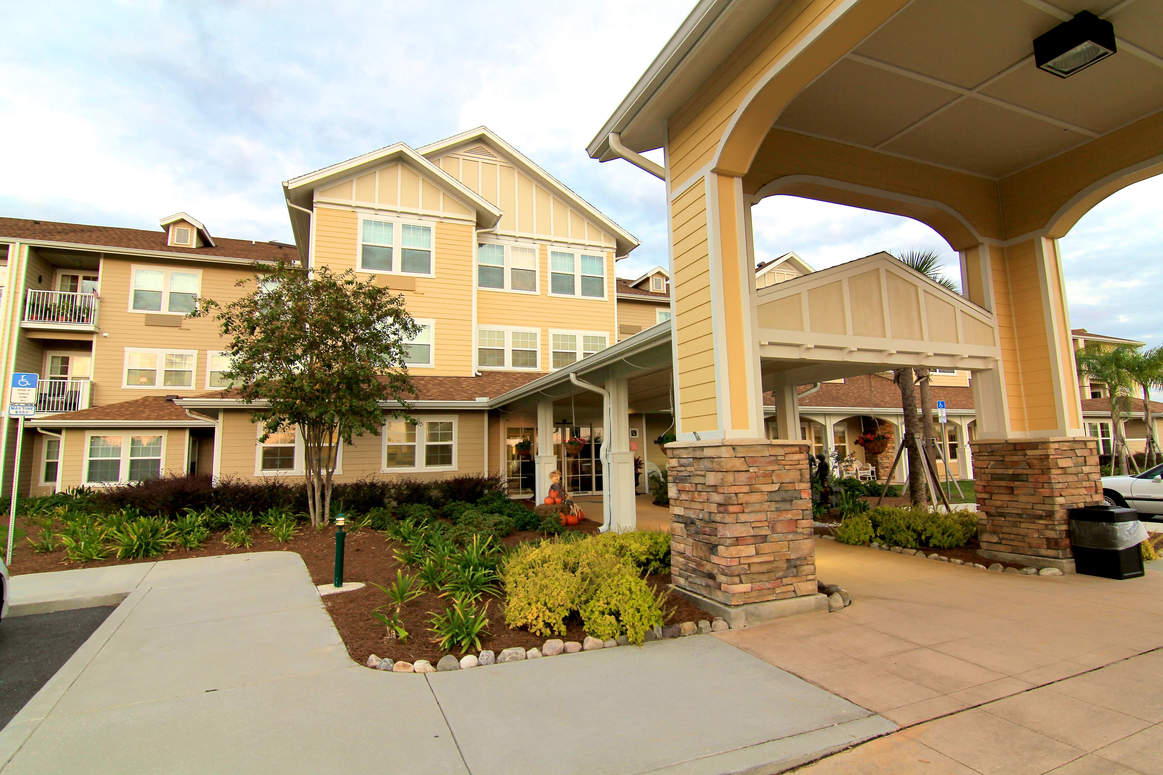 Steeplechase Gracious Retirement in Oxford, FL - Main View